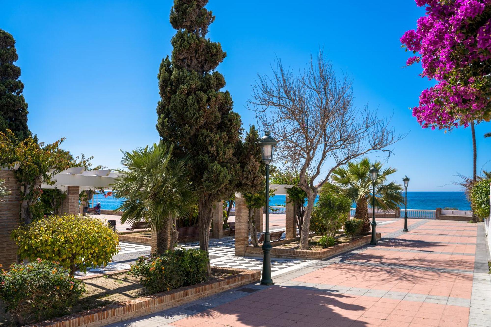 Torrecilla Sirena Beach 네르하 외부 사진